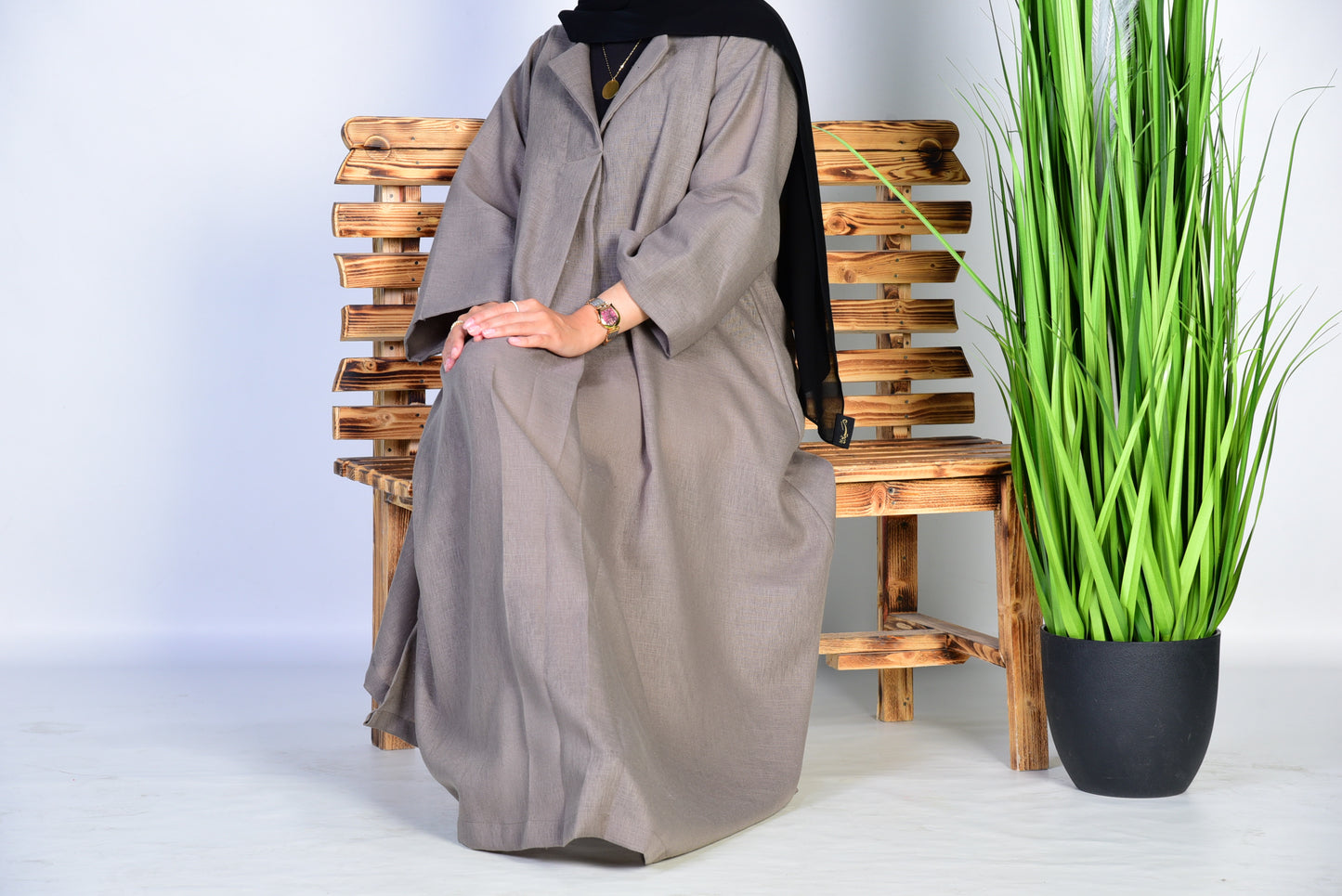 THE LINEN DRESS: BEIGE